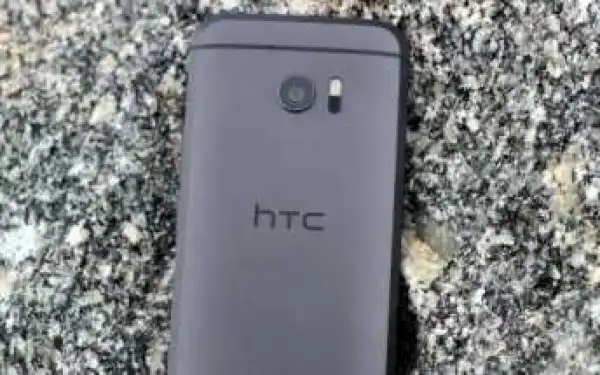 T-Mobile HTC 10 starts getting Nougat update